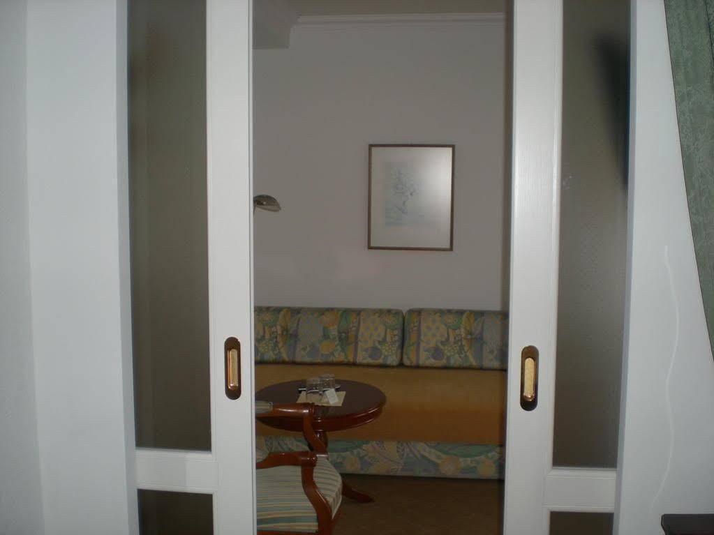 Hotel Waldheim Garni Майргофен Екстер'єр фото
